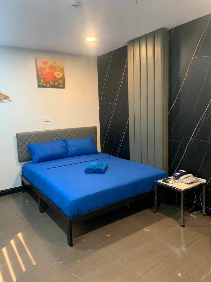 Maine City Residences Manila Luaran gambar