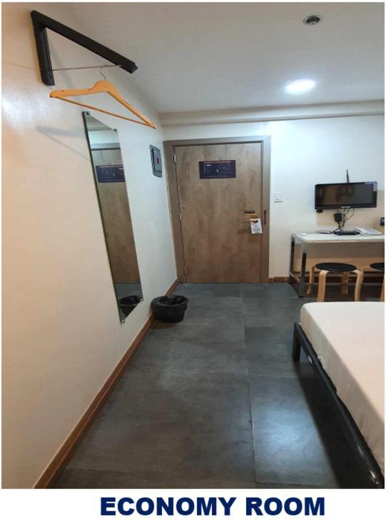 Maine City Residences Manila Luaran gambar